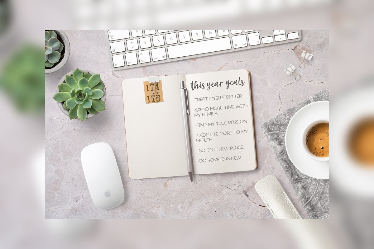 Download Шрифт "The Succulent - Trio Font" / The Succulent - Trio Font - Шрифт на тему графика cursive,elegant,feminine,bundle,handmade,script,romantic,wedding,branding,stylish,hipster,handlettered,whimsical,multilingual